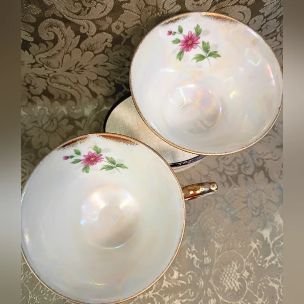 Ucagco Norleans Teacups "September Aster" - Picture 5 of 8